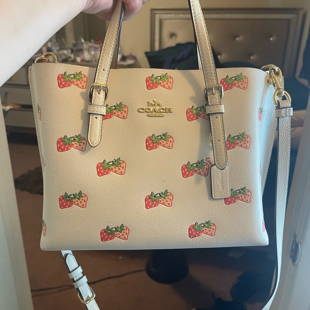 Coach mollie strawberry tote